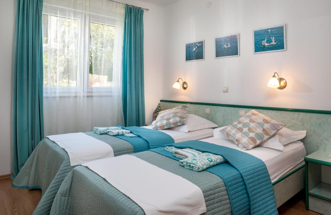 Apartments Leut 80M From The Sea Podgora Szoba fotó