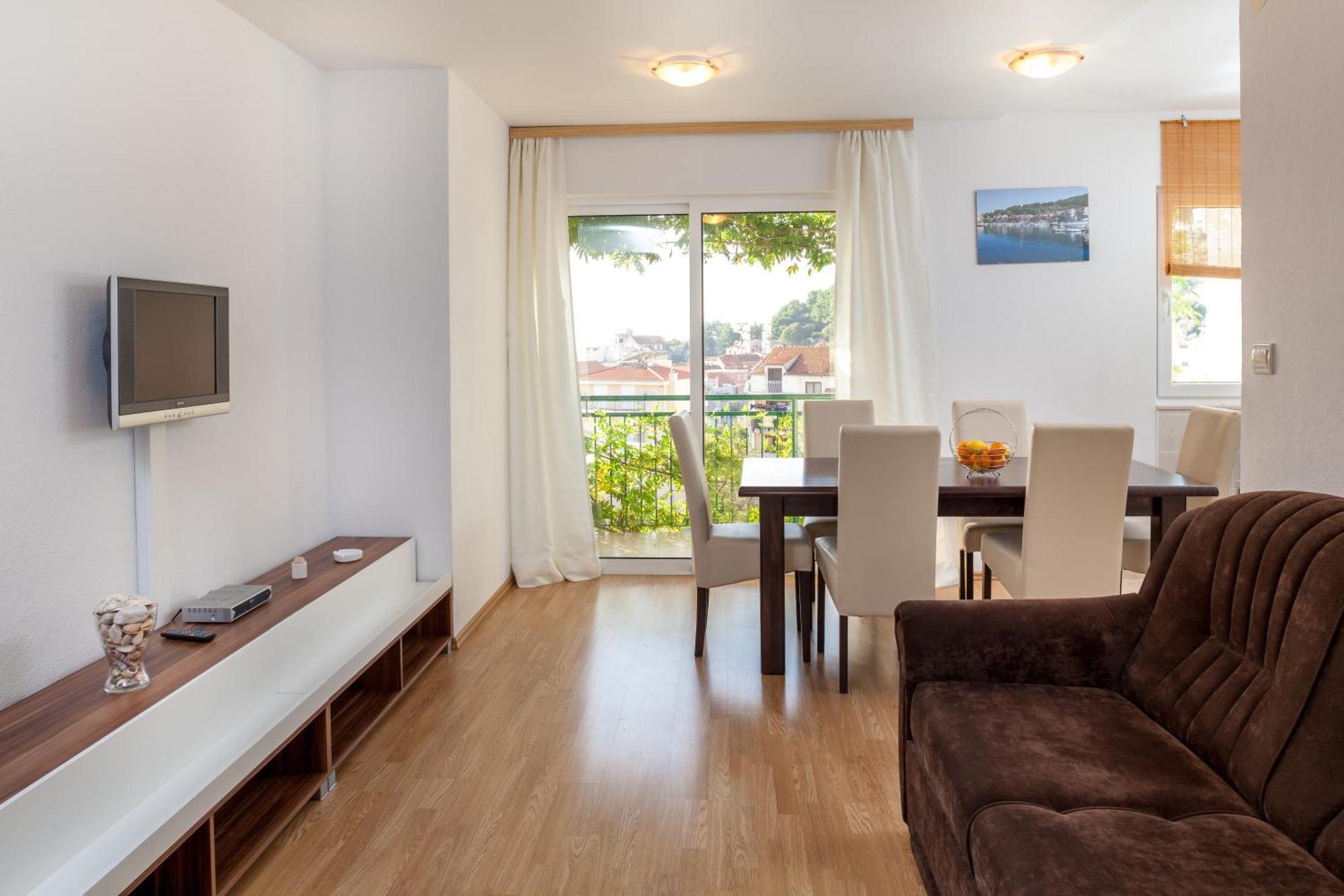 Apartments Leut 80M From The Sea Podgora Szoba fotó